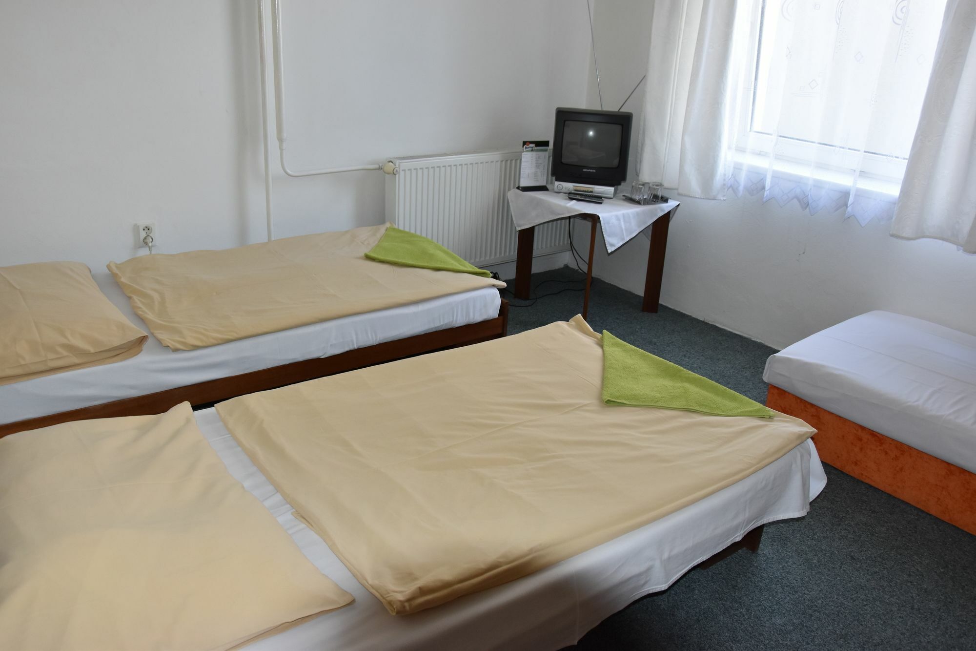 Hotel Alexander Praag Buitenkant foto