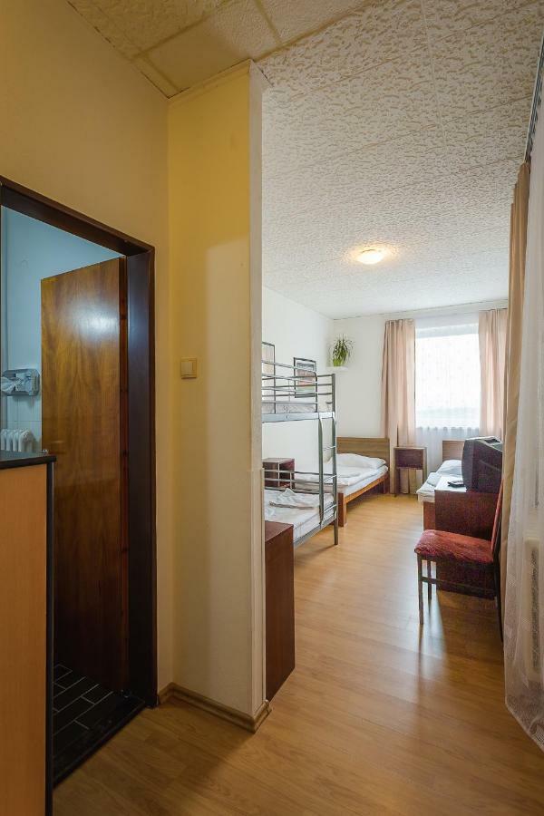 Hotel Alexander Praag Buitenkant foto