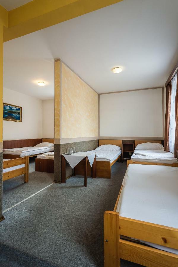 Hotel Alexander Praag Buitenkant foto